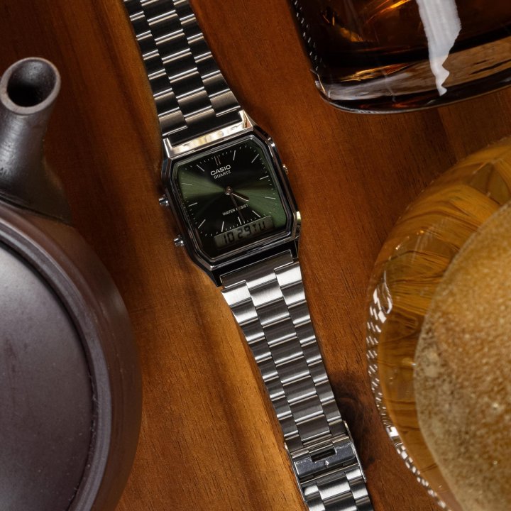 CASIO VINTAGE Mod. EDGY COLLECTION SUNRAY DIAL - GREEN MOSS - WW.AQ-230A-3AMQYES - Teknashop Ltd