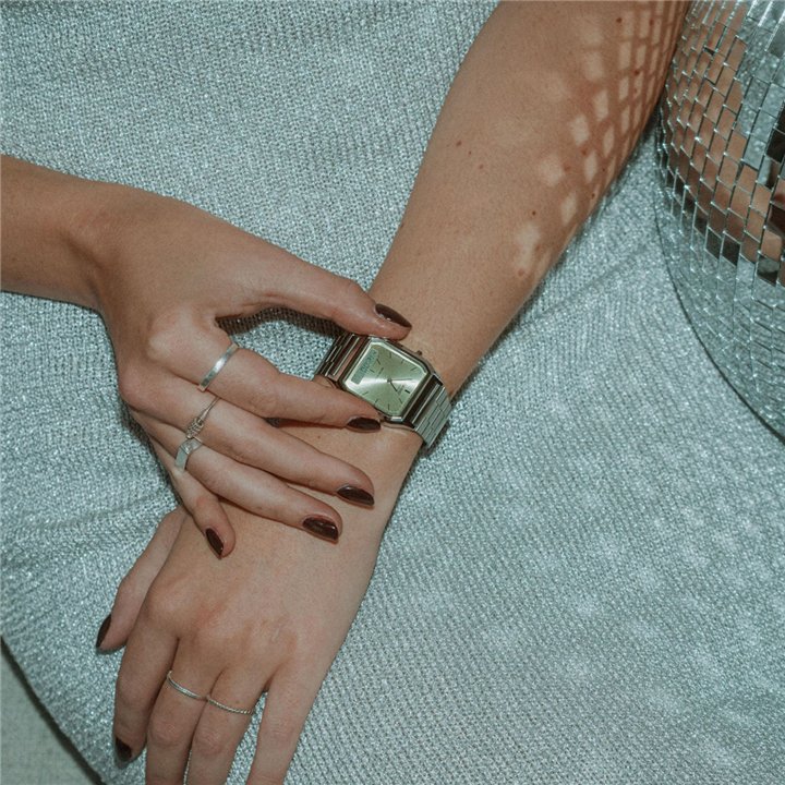 CASIO VINTAGE Mod. EDGY COLLECTION SUNRAY DIAL - GREEN LEMON - WW.AQ-230A-9AMQYES - Teknashop Ltd