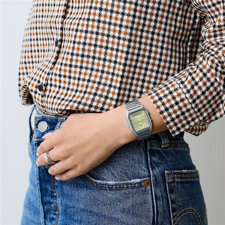 CASIO VINTAGE Mod. EDGY COLLECTION SUNRAY DIAL - GREEN LEMON - WW.AQ-230A-9AMQYES - Teknashop Ltd