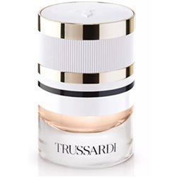 Trussardi Pure Jasmine Eau De Perfume Spray 30ml - unisex