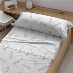 JUEGO DE SÁBANAS CON ALMOHADA Y BAJERA ESTAMPADAS 100% ALGODÓN MODELO HARRY POTTER PARA CAMA DE 135. 