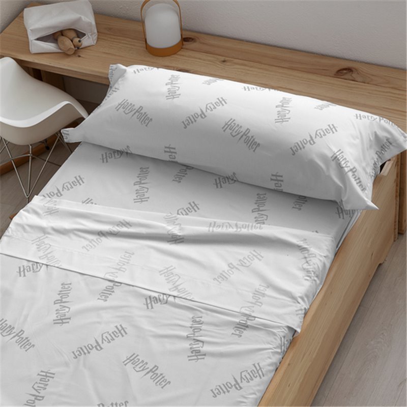 JUEGO DE SÁBANAS CON ALMOHADA Y BAJERA ESTAMPADAS 100% ALGODÓN MODELO HARRY POTTER PARA CAMA DE 180. 