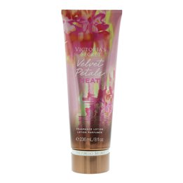 Victoria's Secret, Velvet Petals Heat, Hydrating, Body Lotion, 236 ml - Teknashop Ltd