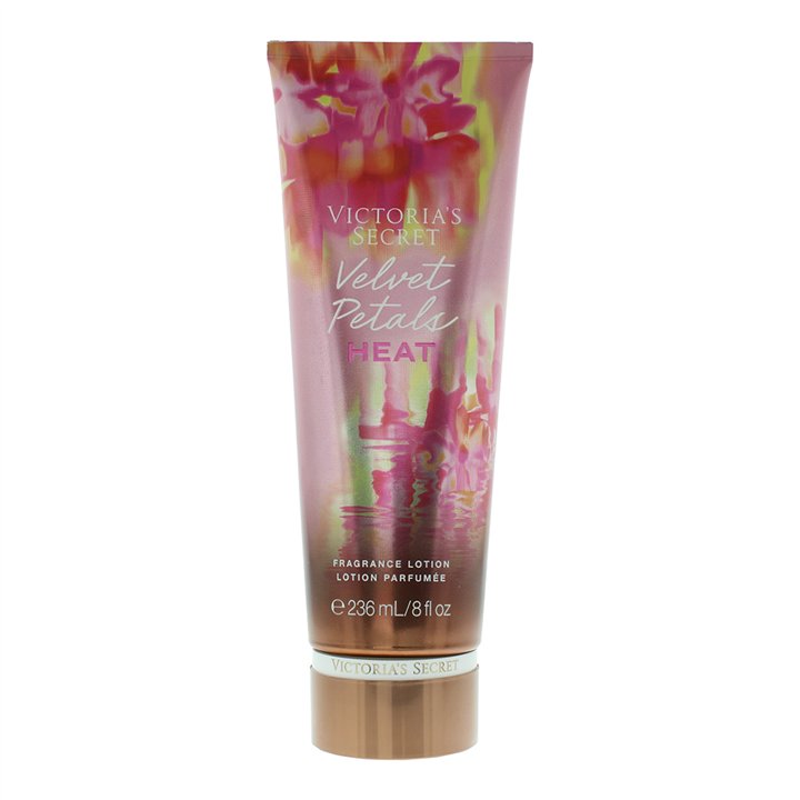 Victoria's Secret, Velvet Petals Heat, Hydrating, Body Lotion, 236 ml - Teknashop Ltd