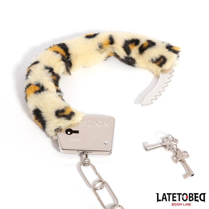 Furry Metal Cuff Animal Print Leopard - 8436615009176 - Teknashop Ltd