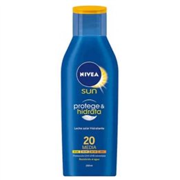 Nivea Sun Protect And Moisture Spf20 200ml - unisex - Teknashop Ltd