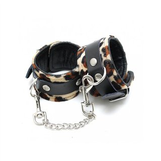 Foot cuffs-Adjustable - R7937 - Teknashop Ltd