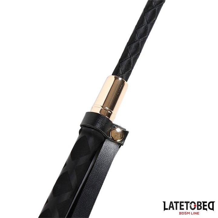 Classic Whip Golden Metal 45cm - 8436615006885 - Teknashop Ltd