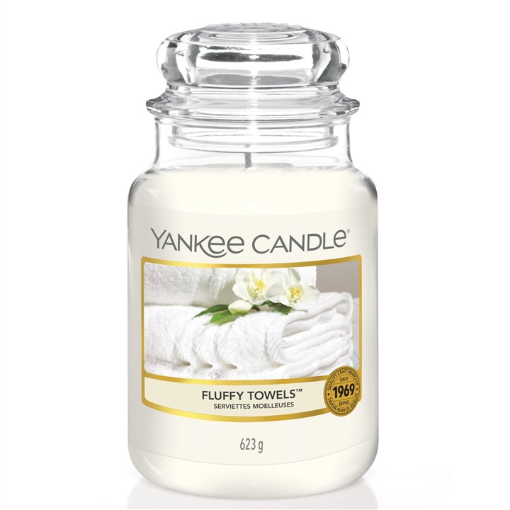 Yankee Candle, Fluffy Towels, Scented Candle, 623 g - Teknashop Ltd