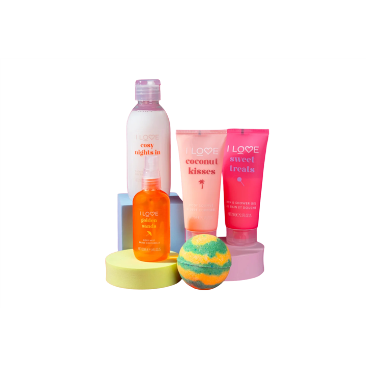 All Of You Set I Love: Coconut Kisses, Hydrating, Body Lotion, 75 ml + Pina Colada , Bath Bomb, 120 g + Golden Sands, Refreshing